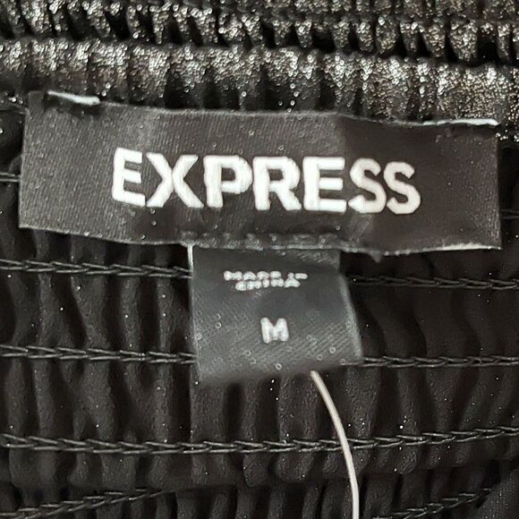 Express Metallic Pleated Cropped Top - Picture 5 of 10